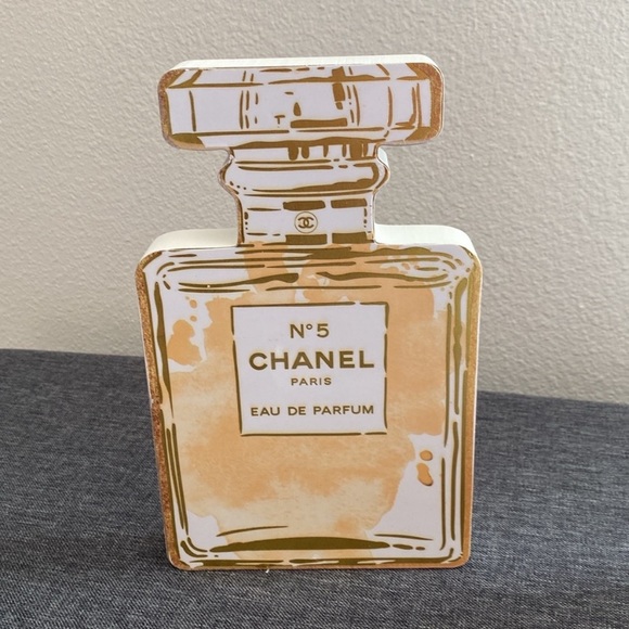 1- Decor Piece of your choice - Picture 3 of 4